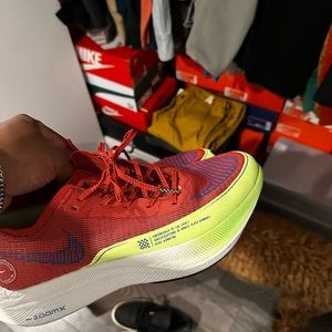 Nike zoom X% running sneakers